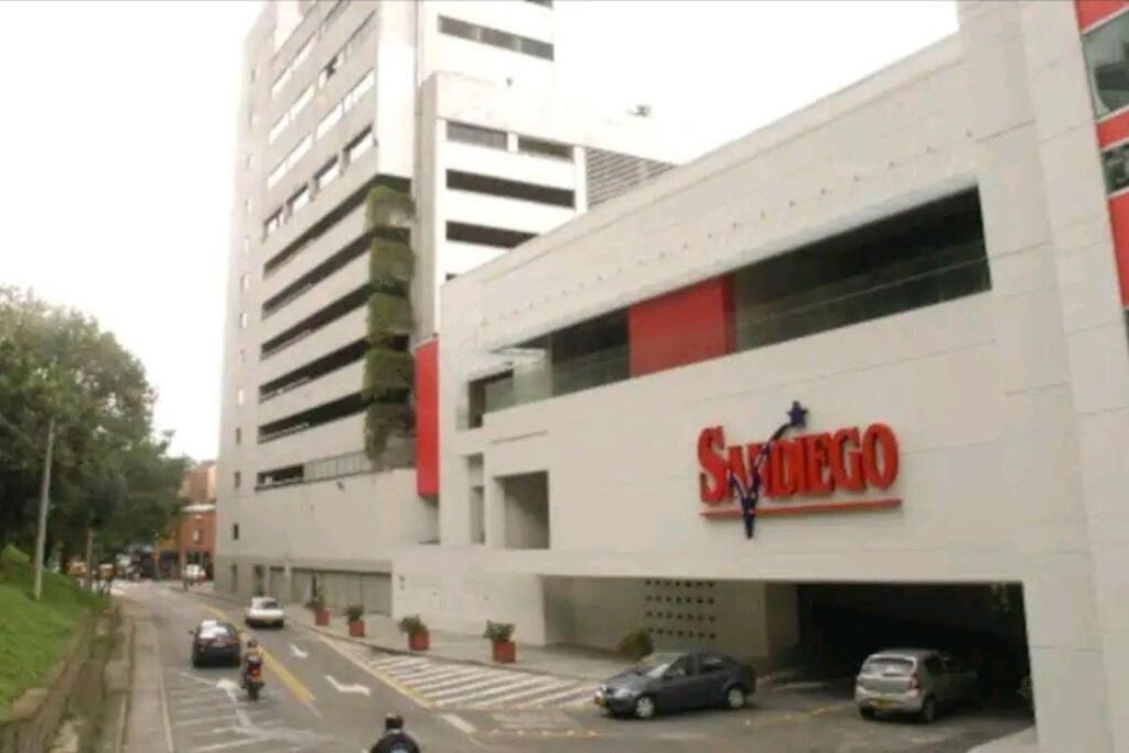 Hermoso Apartamento En Excelente Ubicacion. Medellin